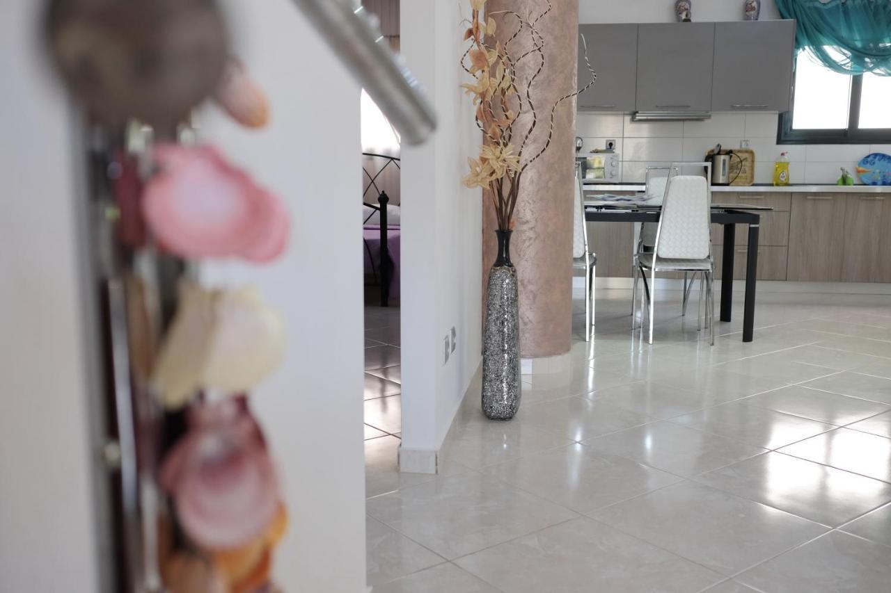 Irenes Apartment Kallithea  Экстерьер фото